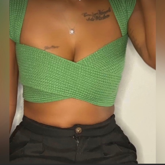 Black Convertible Wrap tie Sweater. Size SMALL. NWOT - Picture 6 of 7